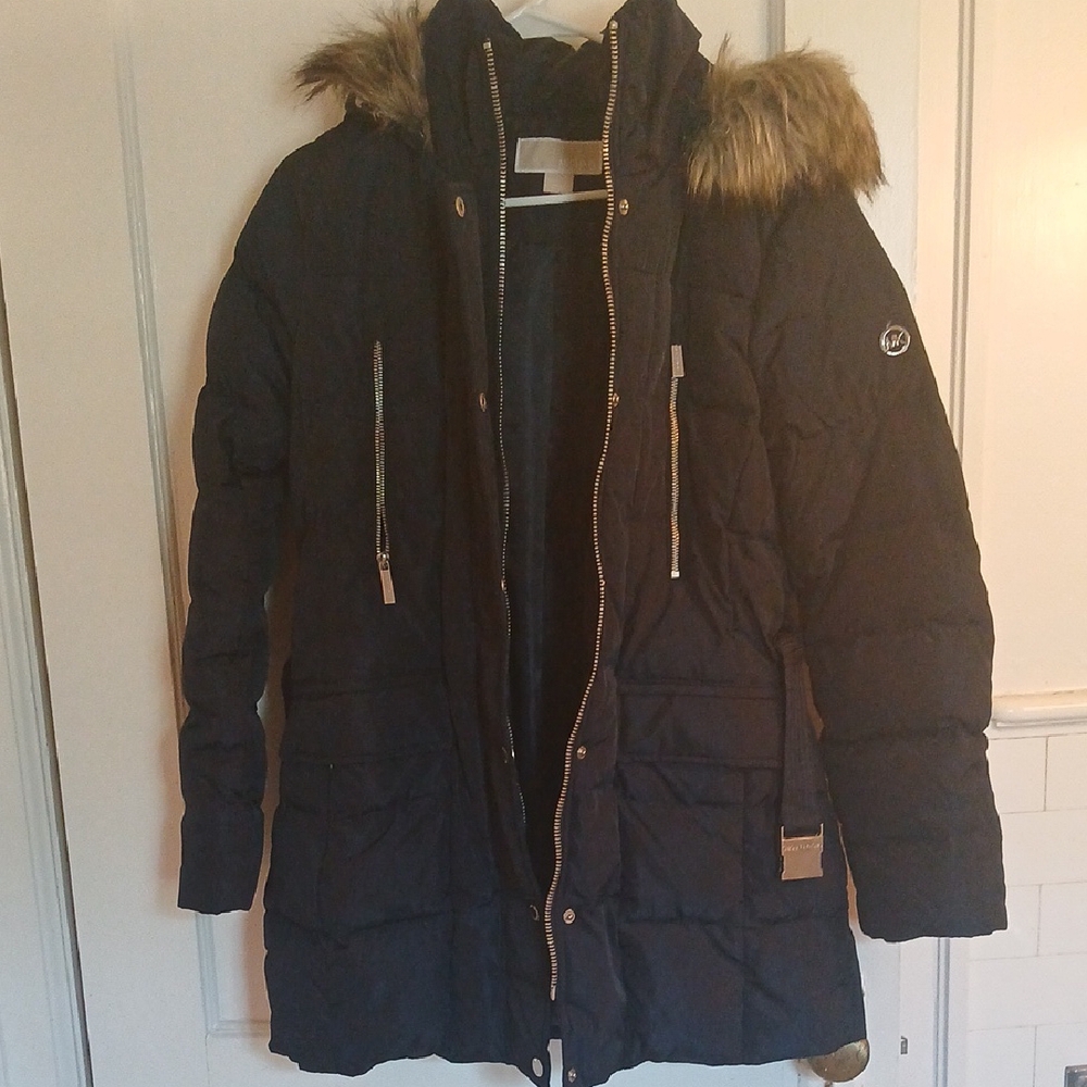 Michael Kors Navy Blue Puffer Coat with Fur Trim - Picture 13 of 15